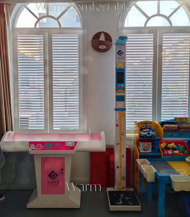 婴幼儿身高体重测量仪