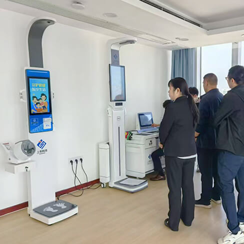 中国联通广东省分公司采购888集团电子游戏智能健康体检一体机助力企业健康管理升级